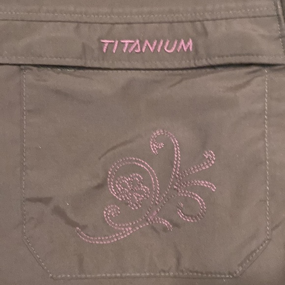 Womens Columbia Titanium Snowpants - Picture 8 of 10